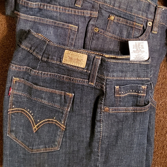 Jeans - Picture 2 of 4